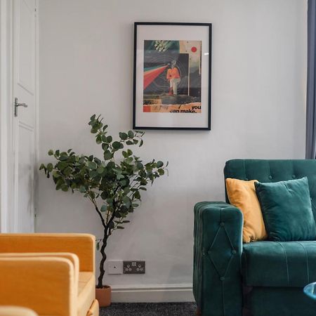 Luxurious 1-Bedroom Penthouse On Oxford Street 11G London Eksteriør billede