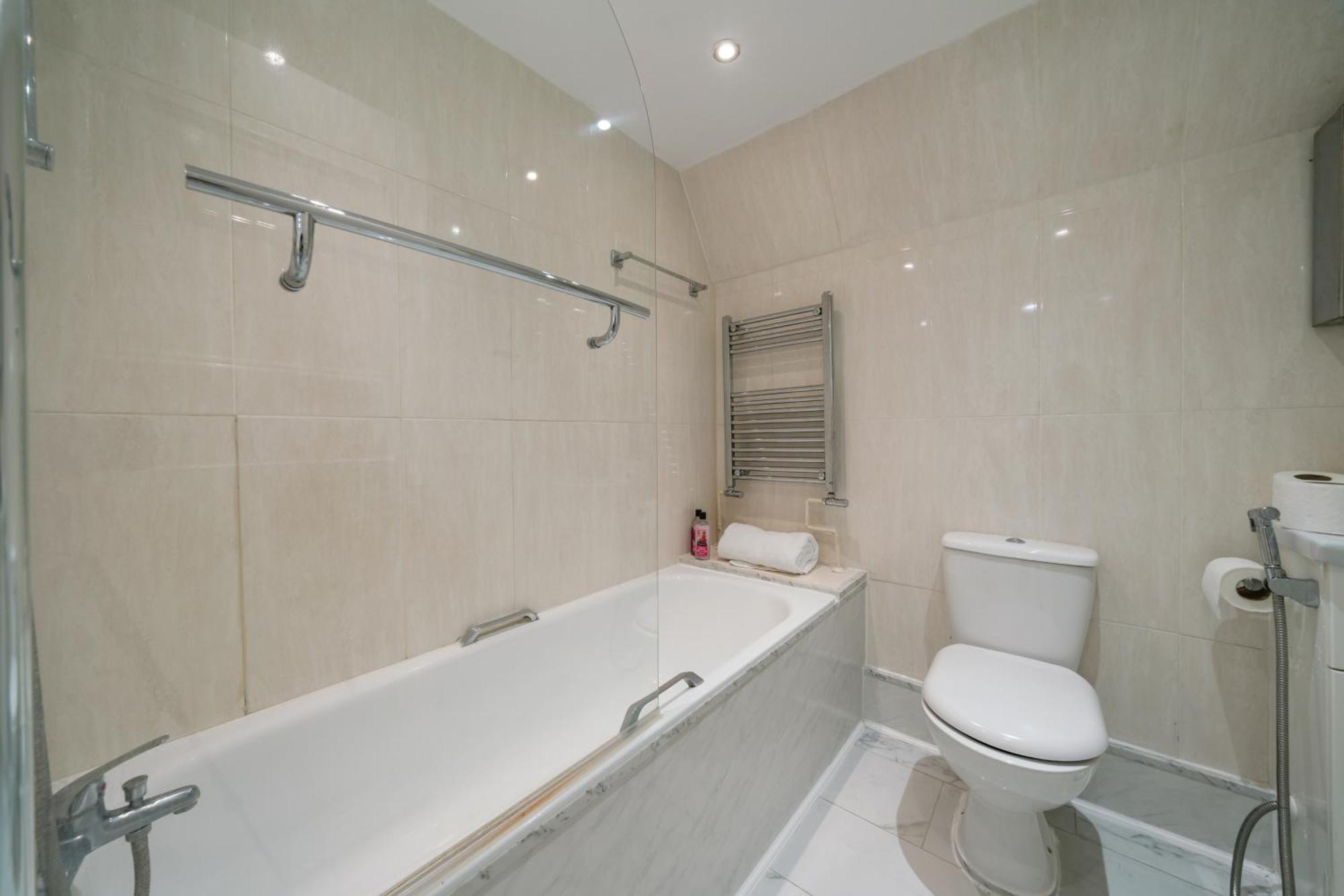 Luxurious 1-Bedroom Penthouse On Oxford Street 11G London Eksteriør billede