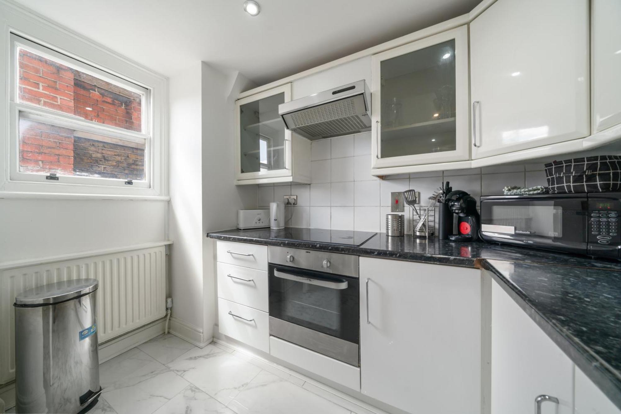 Luxurious 1-Bedroom Penthouse On Oxford Street 11G London Eksteriør billede